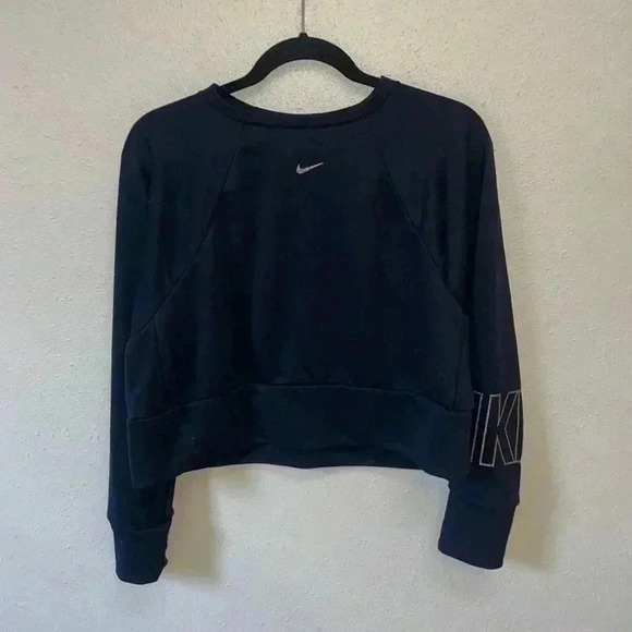 NIKE Women’s Cropped Sweatshirt - Picture 1 of 7